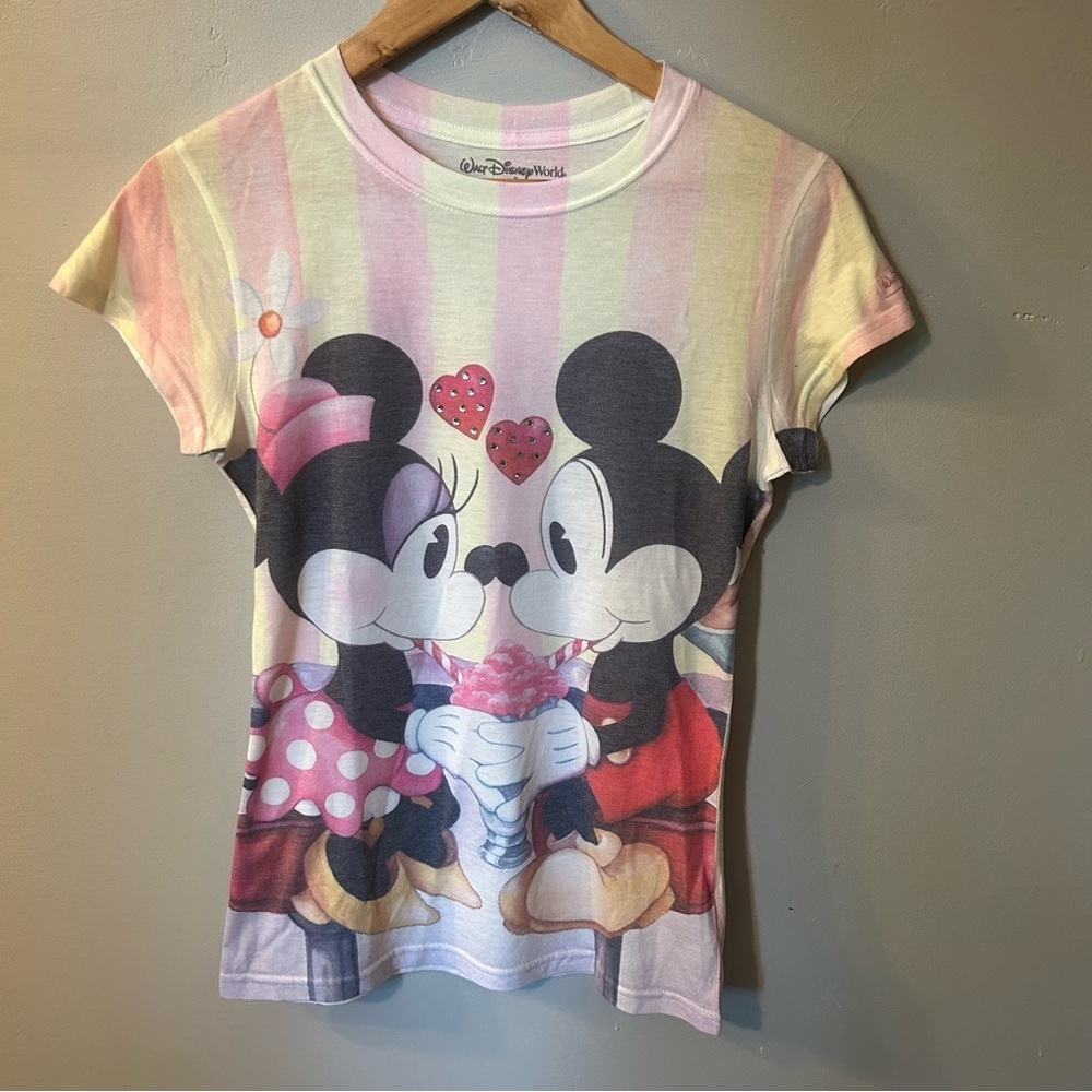 Walt Disney World Mickey and Minnie Soda Shop T Shirt Size Small